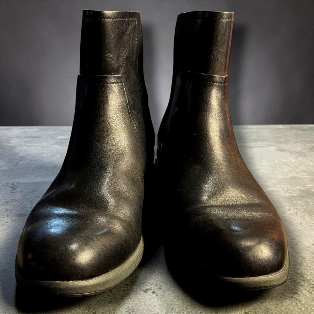 Men's Size 9 COLE HAAN Men's Premium Black Leather Zip Up Chelsea Boots EUC